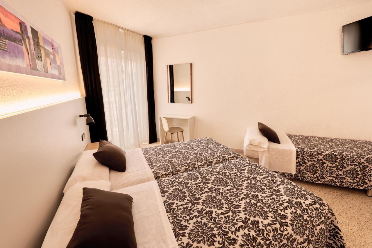 Hotel Miami Калелья Екстер'єр фото