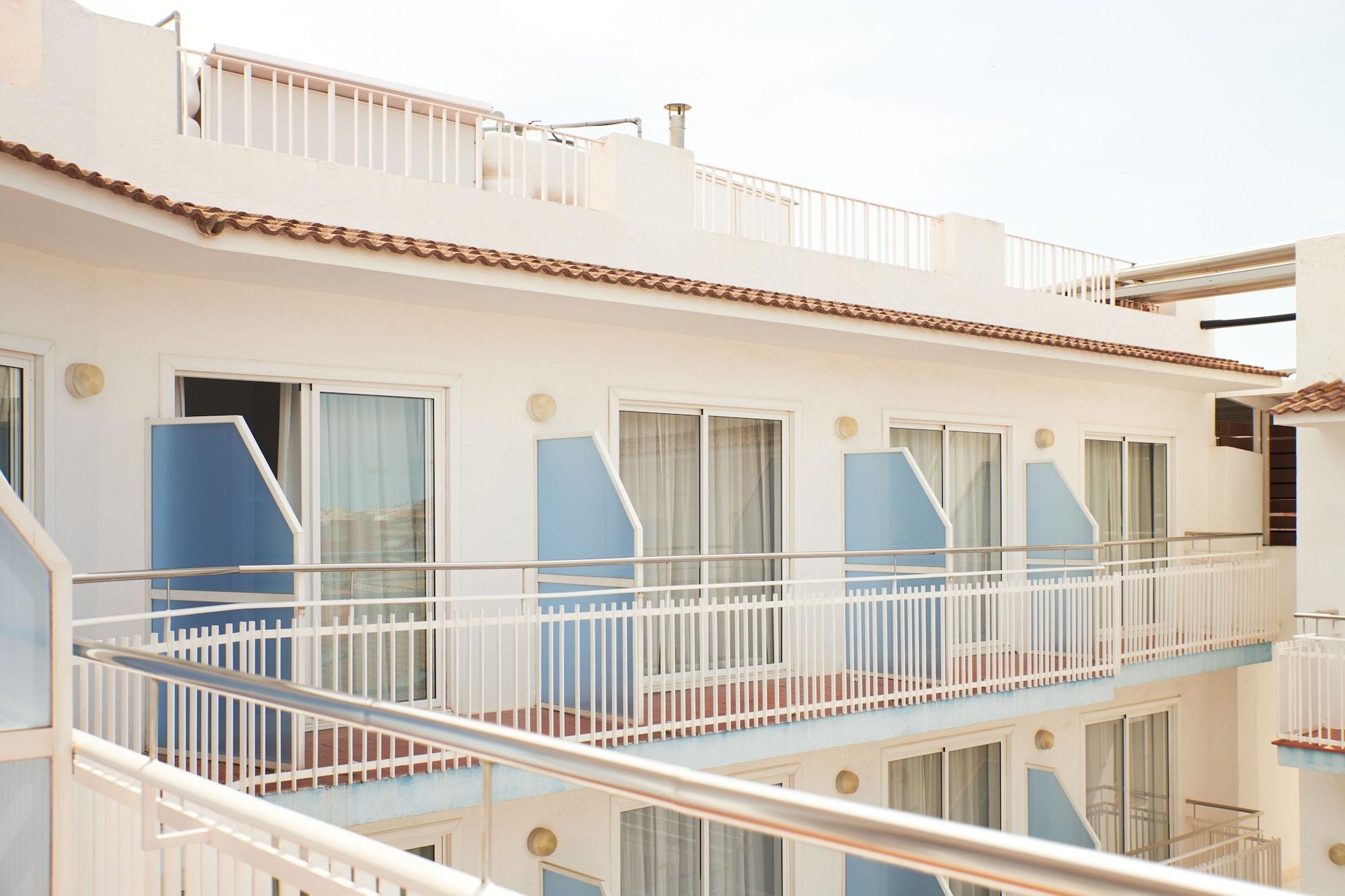 Hotel Miami Калелья Екстер'єр фото