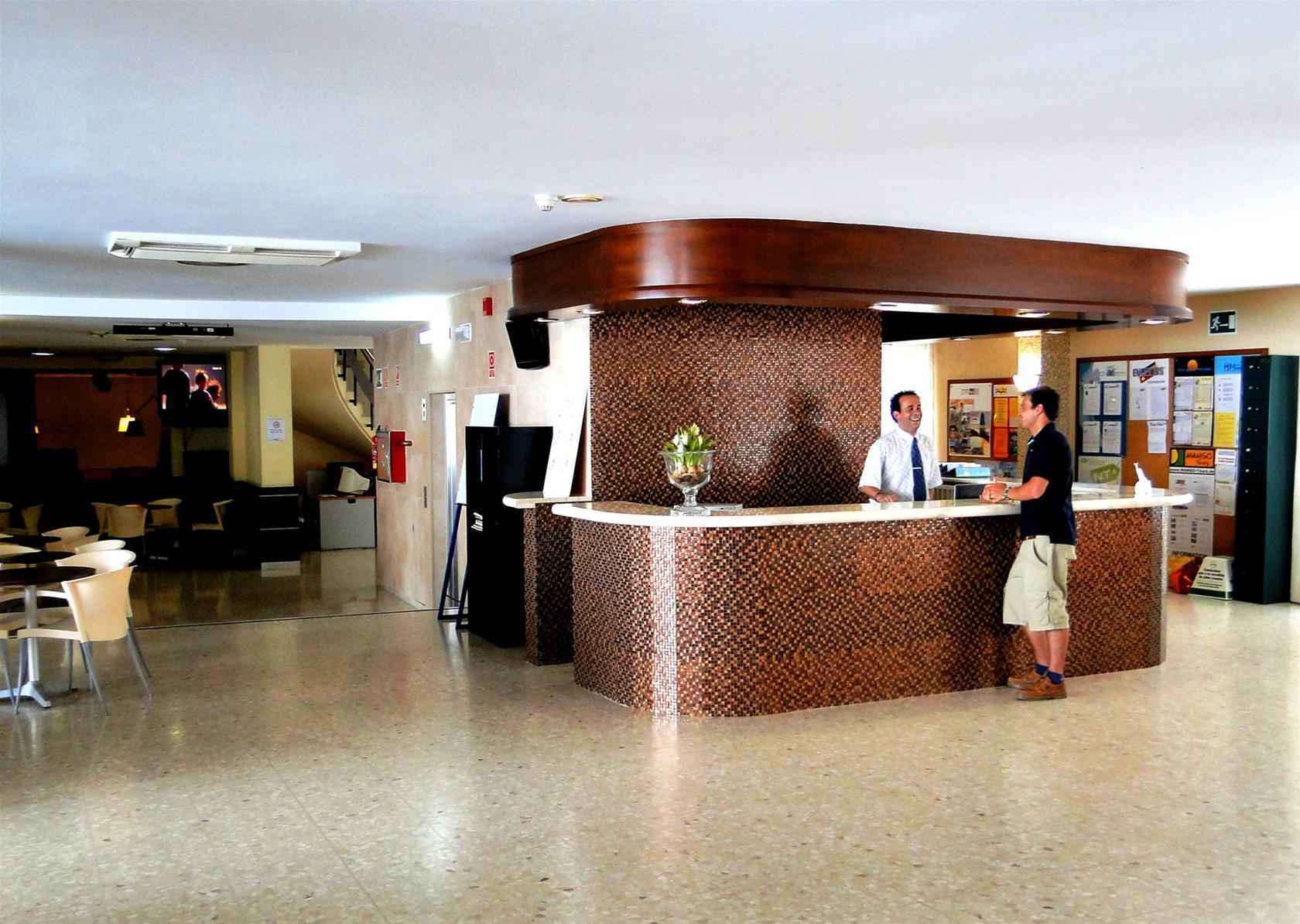 Hotel Miami Калелья Екстер'єр фото