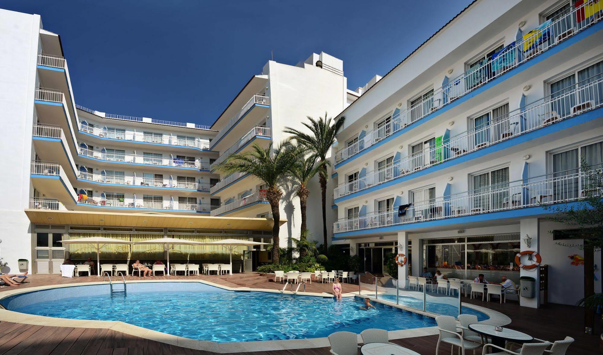 Hotel Miami Калелья Екстер'єр фото